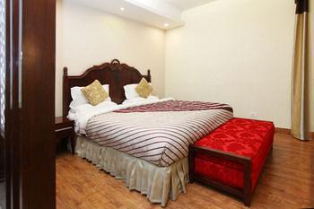 Oyo Premium Pitampura Hotel นิวเดลี ภายนอก รูปภาพ